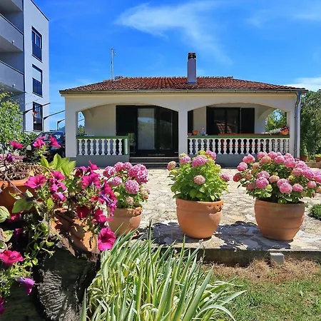 Punta Marea - Obiteljska Kuca Za Odmor Uz More Сasa de vacaciones